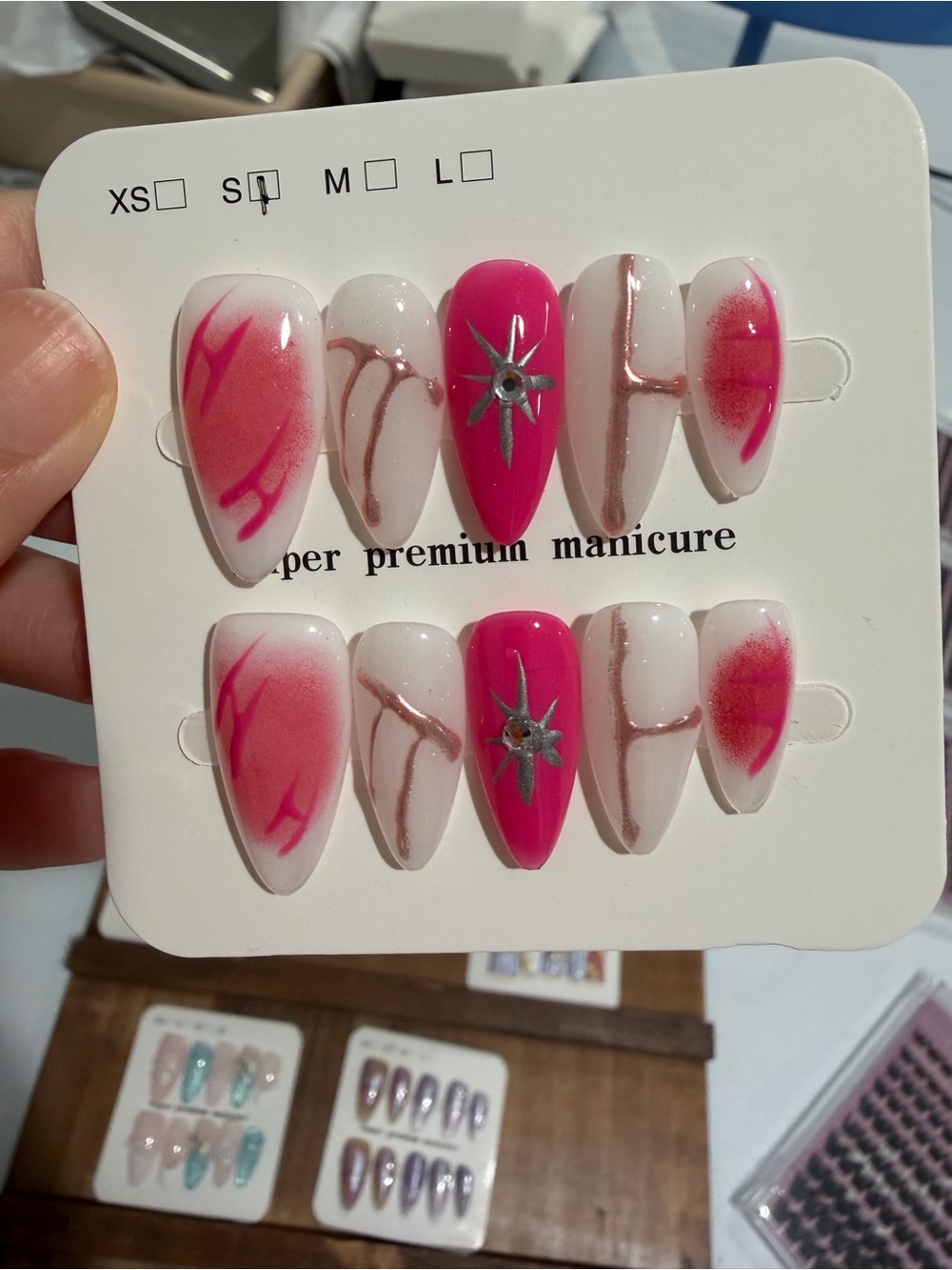 Press on nail